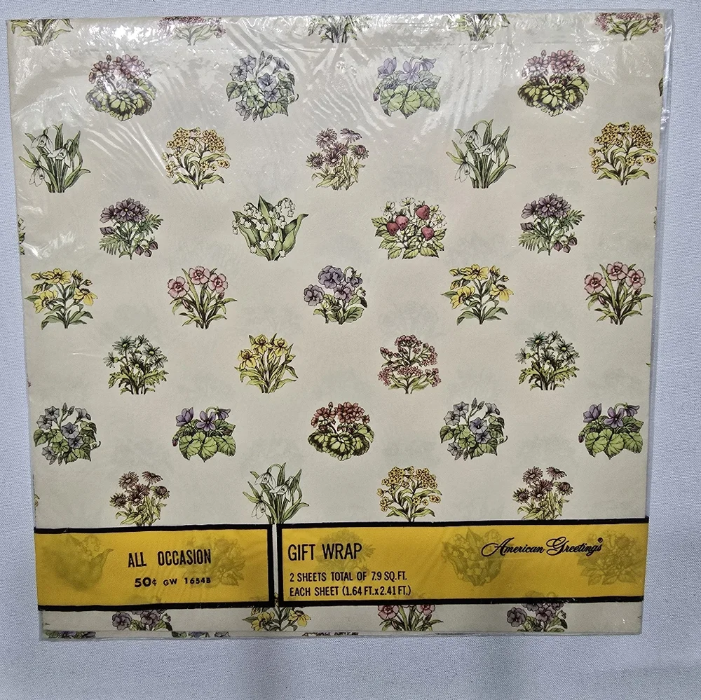 Vintage New American Greetings Assorted Gift Wrap Hollie Hobbie Patchwork Floral